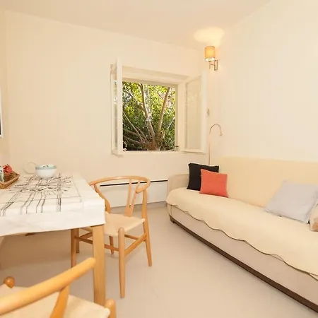 With Parking Spaces - 24136 * Šibenik