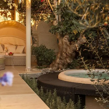 Appartamento With Parking Spaces - 24136