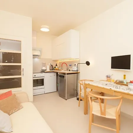 With Parking Spaces - 24136 Šibenik