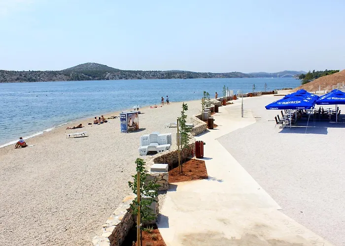 With Parking Spaces - 24136 Apartman Sibenik